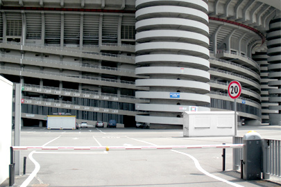 1-san-siro.jpg (60 KB)